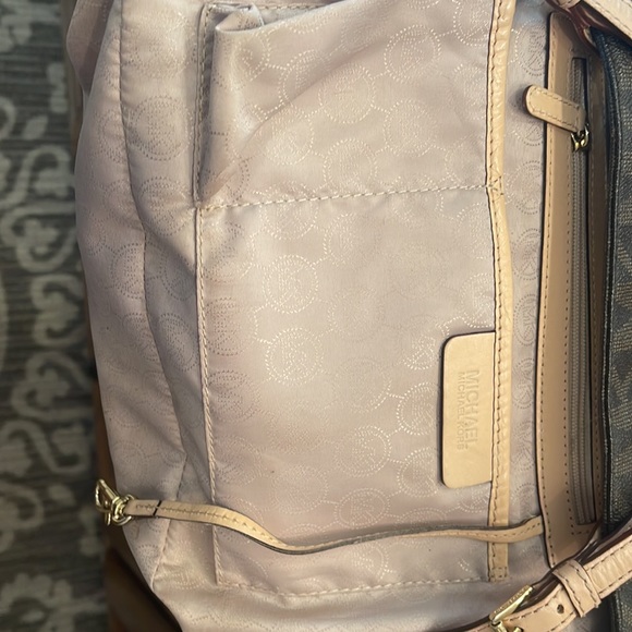 Michael Kors bag, authentic, bought at Belk for $198 pre-tax. Great condition. - Picture 13 of 14